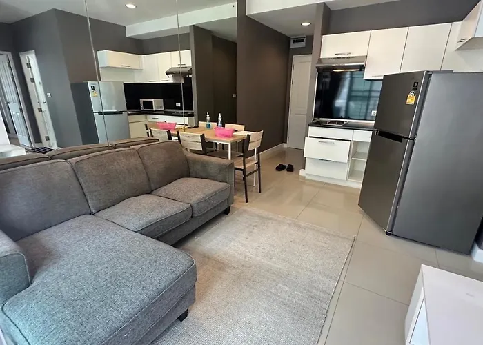 Apartment สุขุมวิท101 By Kt *